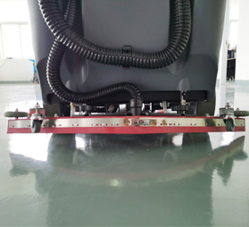 <b>下雪了，如何用洗地機解決冬天保潔中遇到的困</b>